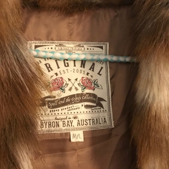 SOLD🌵Spell • nomad faux fur coat - Picture 4 of 4